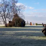 Dans Parc De Sculptures - 