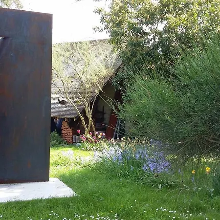 Dans Parc De Sculptures - 