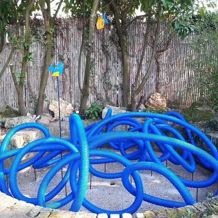 Dans Parc De Sculptures - 